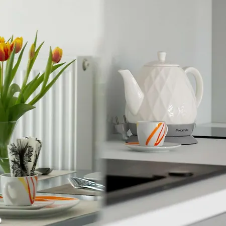 Apartment Jasny W Kolobrzegu Z Parkingiem, Balkonem I Tarasem Widokowym By Renters